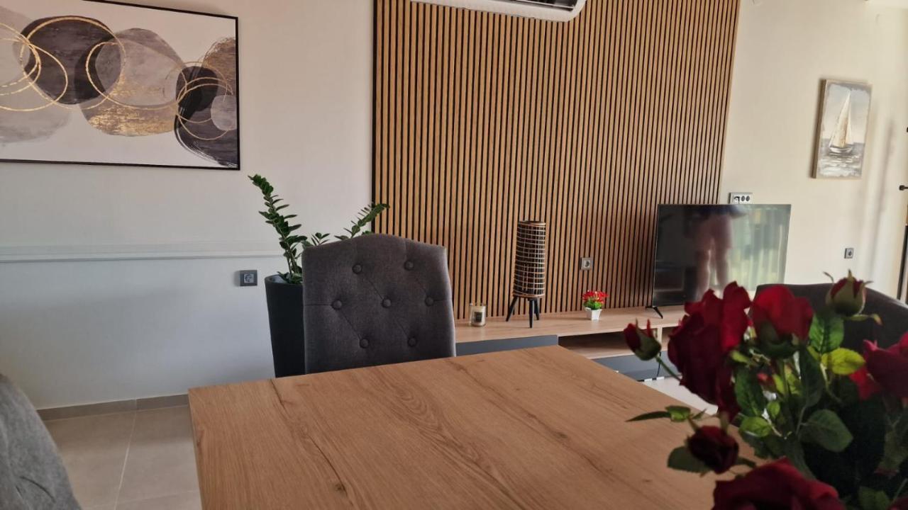 View On Scorpios - Ktena Accomodation Nydrí Eksteriør bilde